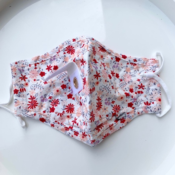 Brand NEW 100% double Cotton Face mask with drink hole. Perfect for parties - Picture 3 of 6